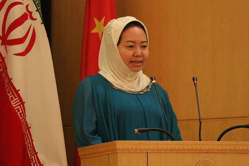 天下穆民團(tuán)結(jié)一心，試看天下誰人能敵？